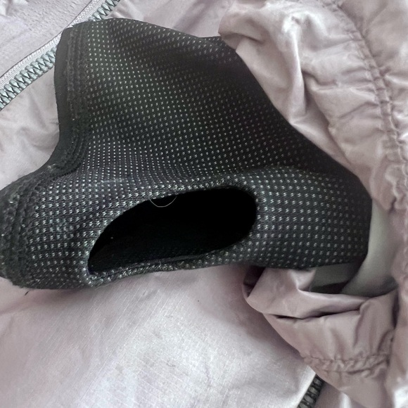 KJUS Special Edition Ski Jacket- will keep you WARM! - Picture 6 of 13